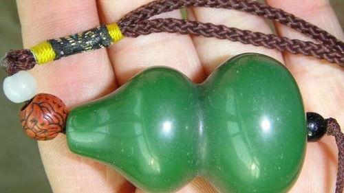 小人吃瓜摆件,揭秘小人吃瓜摆件的趣味与寓意